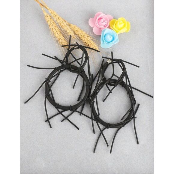 Spike Thorn Look Statememt Earrings - Picture 3 of 6